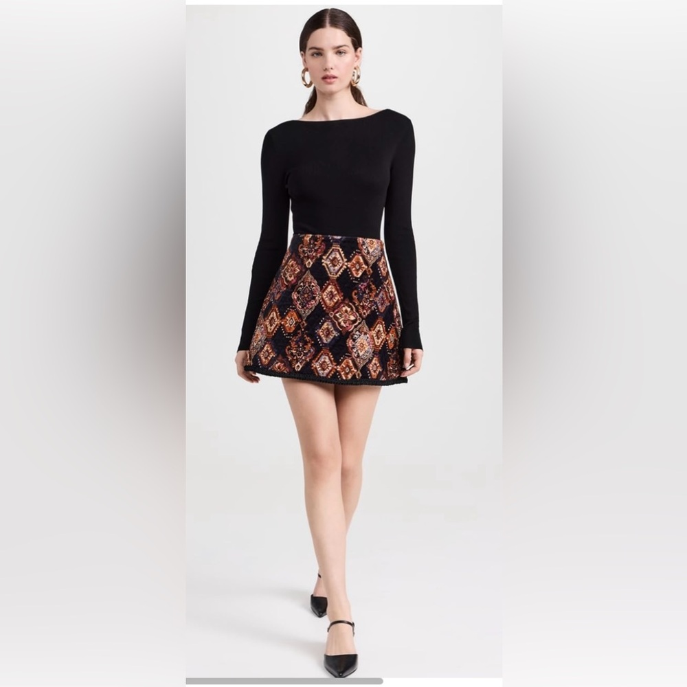 NWT Cara Cara Chrissy Velvet Skirt - Sz M